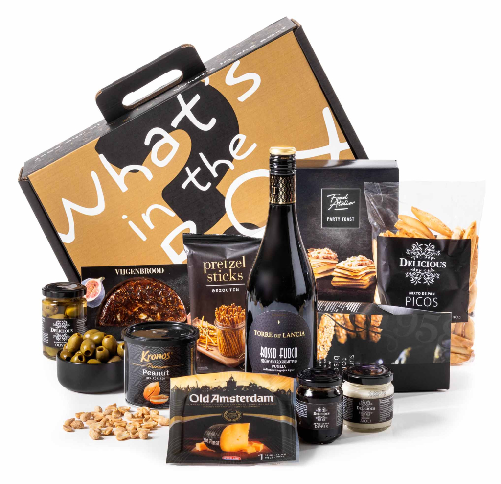 Borrelbox met pretzels en pinda's